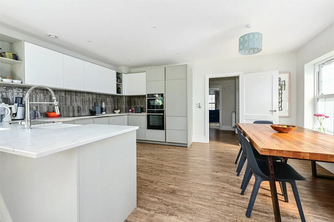 Featherfall Road, Crookham Village, Fleet, Hampshire, GU51 5EL, photo 8