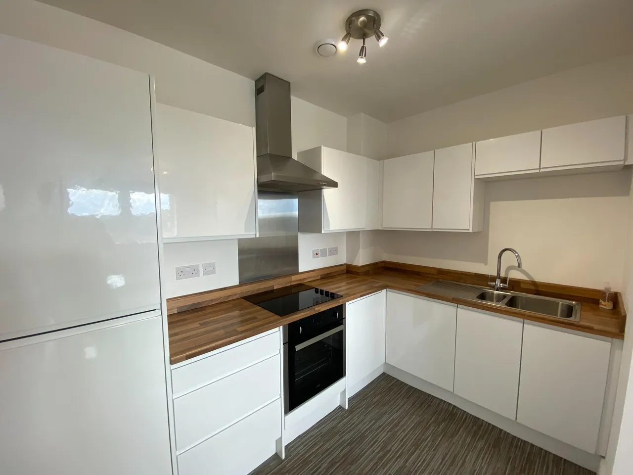 Farnsby Street, Central, SN1, photo 3