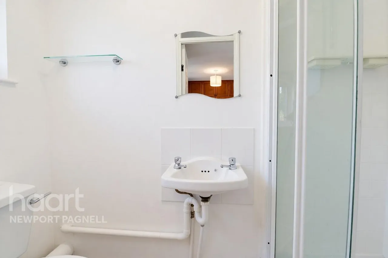 Summerhayes, Great Linford, MK14, photo 12