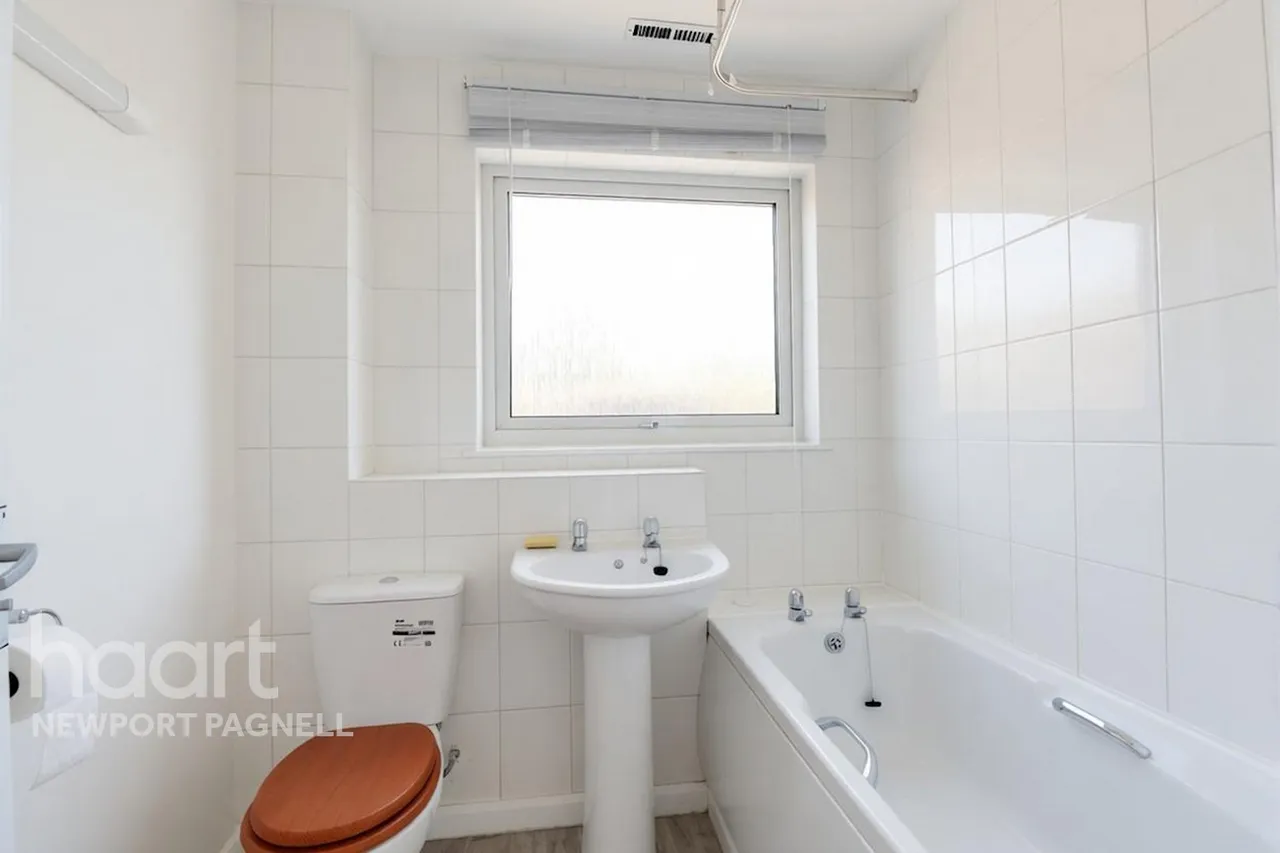 Summerhayes, Great Linford, MK14, photo 16