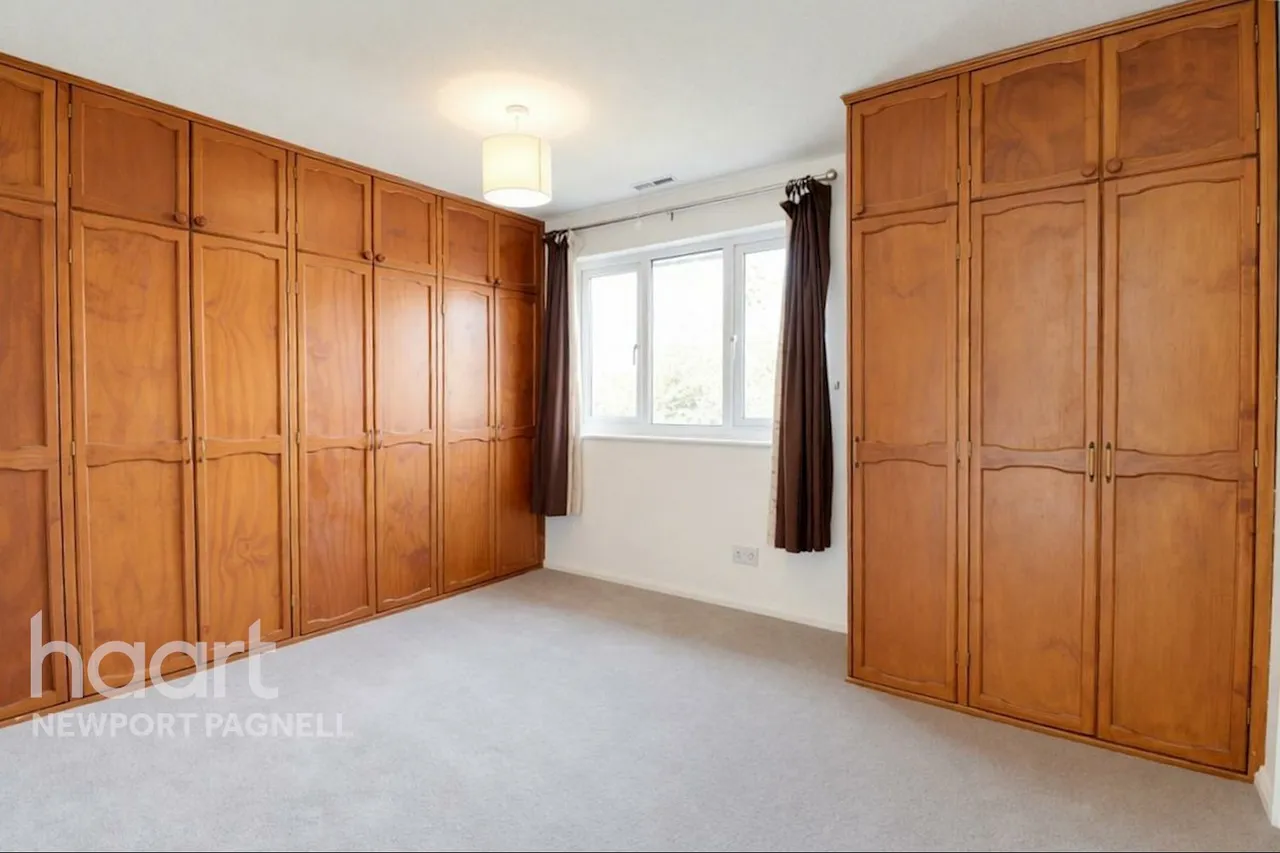 Summerhayes, Great Linford, MK14, photo 11