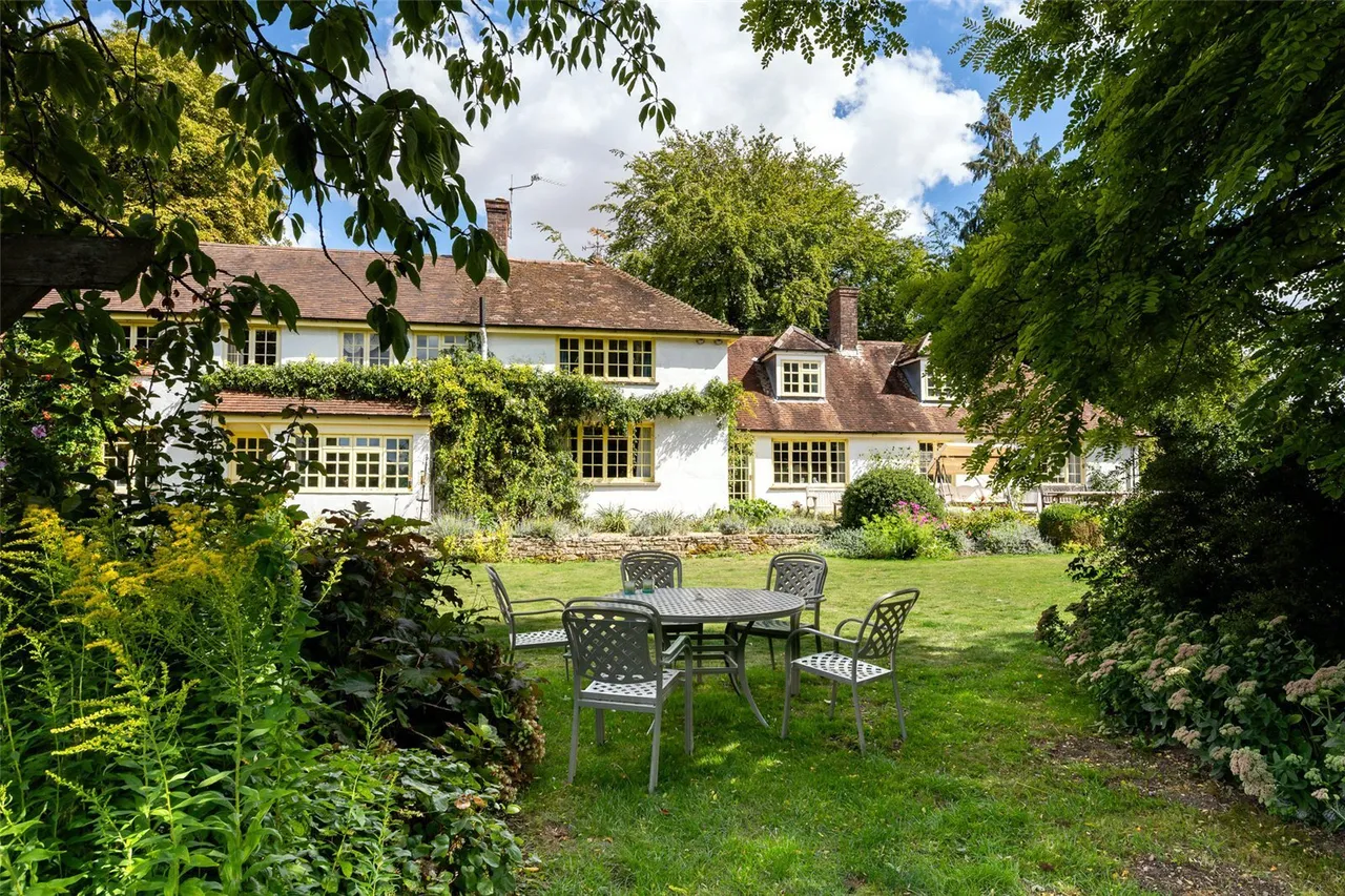 High Street, Tarrant Monkton, DT11, photo 19