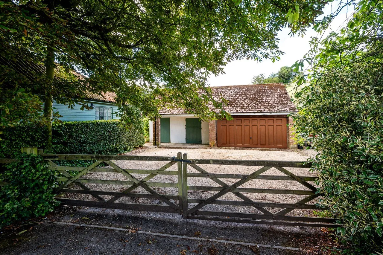 High Street, Tarrant Monkton, DT11, photo 33