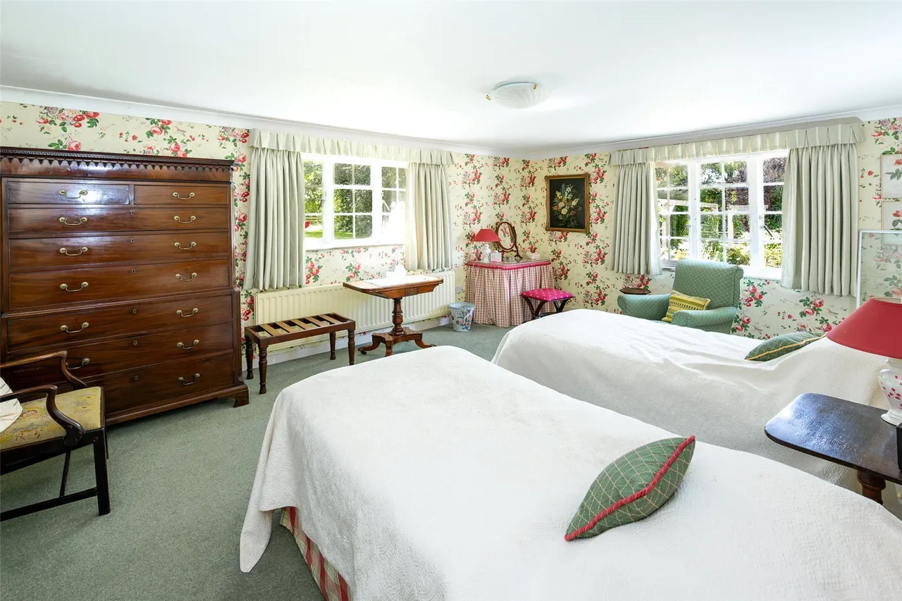 High Street, Tarrant Monkton, DT11, photo 17