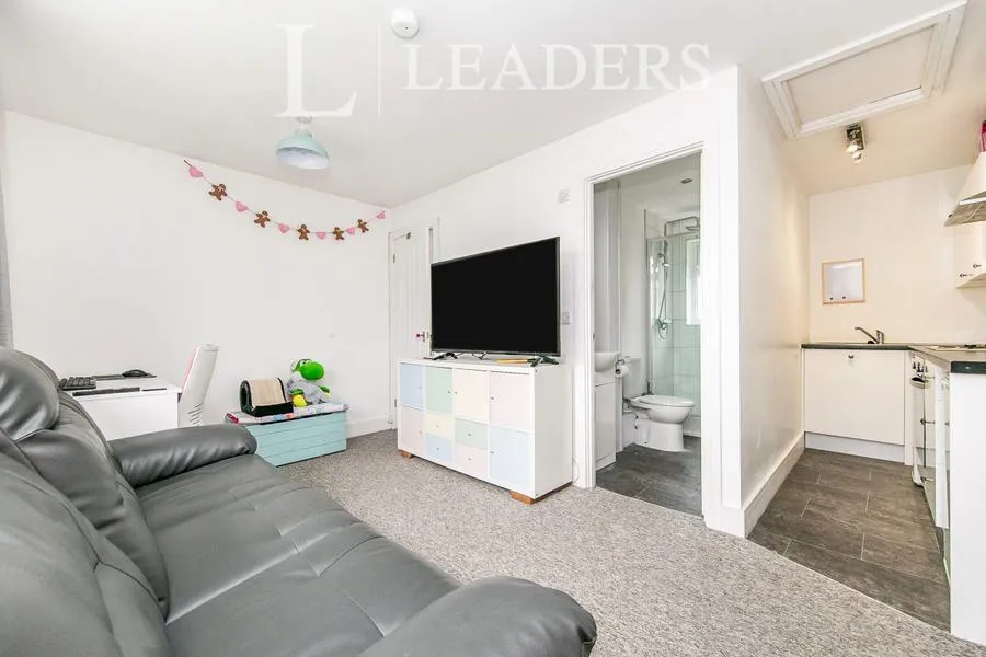 Coulsdon Close, Clacton-on-Sea, CO16, photo 2