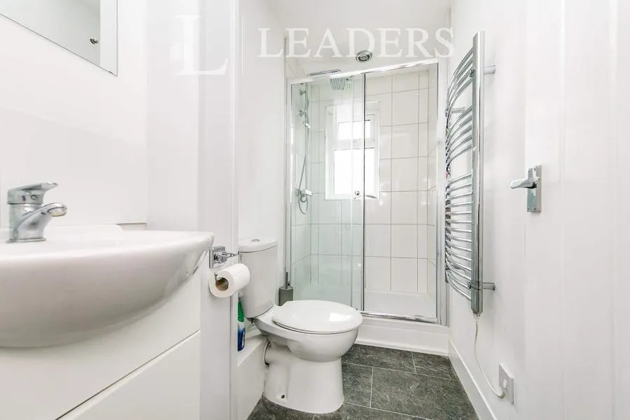 Coulsdon Close, Clacton-on-Sea, CO16, photo 6