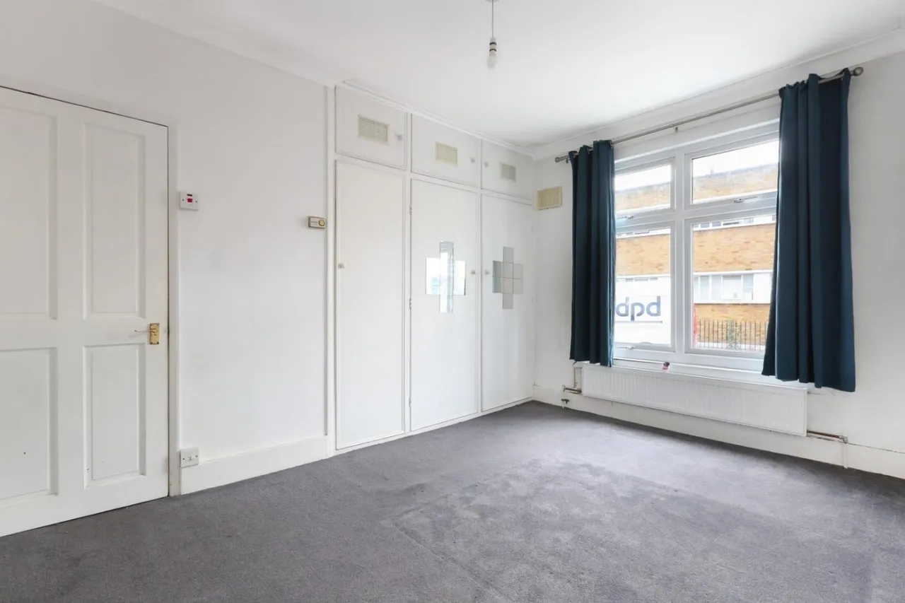 1 bed flat for sale — David's Road, London
