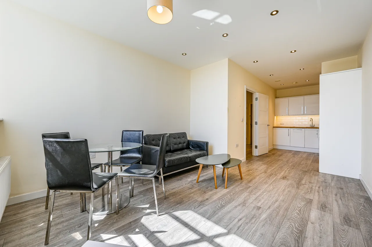 Apartment 307, Tower House, 65-71 Lewisham High Street, London, photo 6