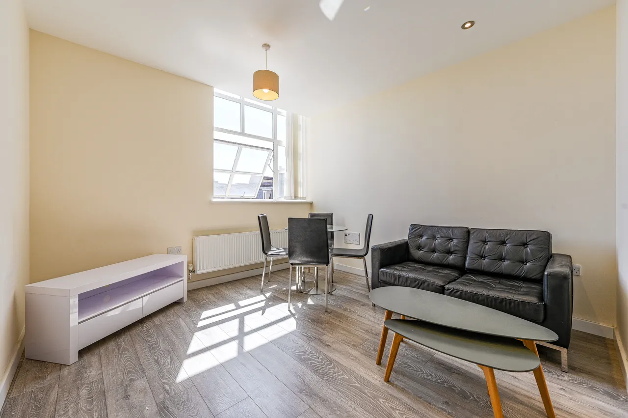 Apartment 307, Tower House, 65-71 Lewisham High Street, London, photo 2