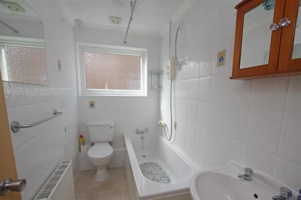 Durweston Close, Muscliff, Bournemouth, photo 9