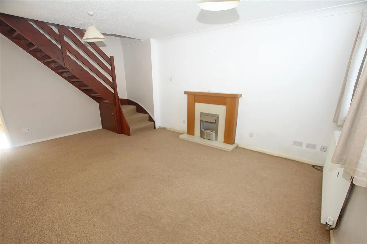 Durweston Close, Muscliff, Bournemouth, photo 3