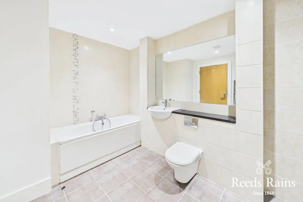 Frances Street, Newtownards, BT23, photo 11