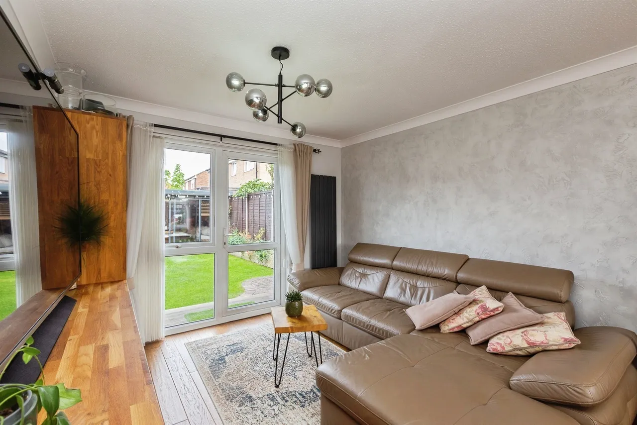 Thackeray End, Aylesbury, HP19, photo 3