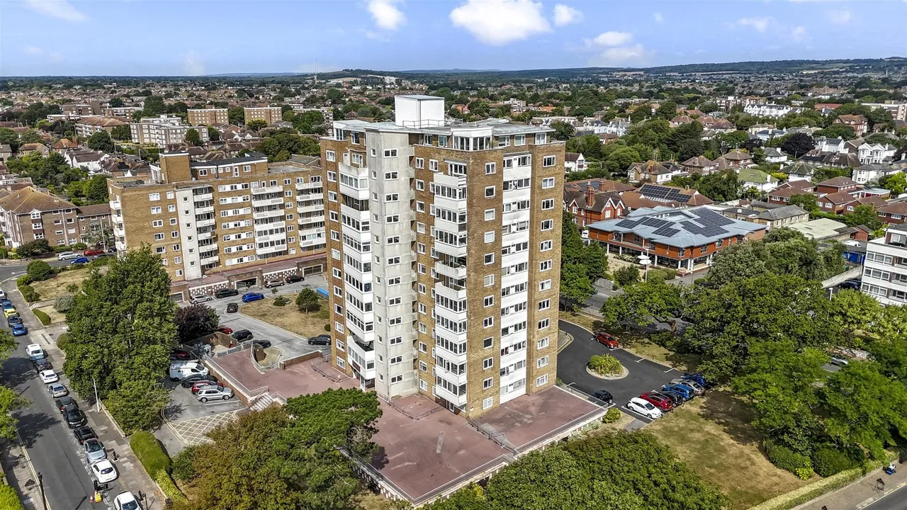 Boundary Road, Worthing, photo 13