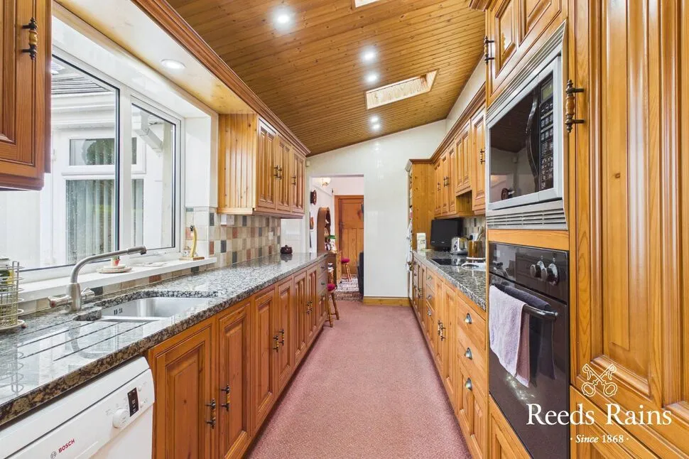 Kings Road, Belfast, County Antrim, BT5, photo 10