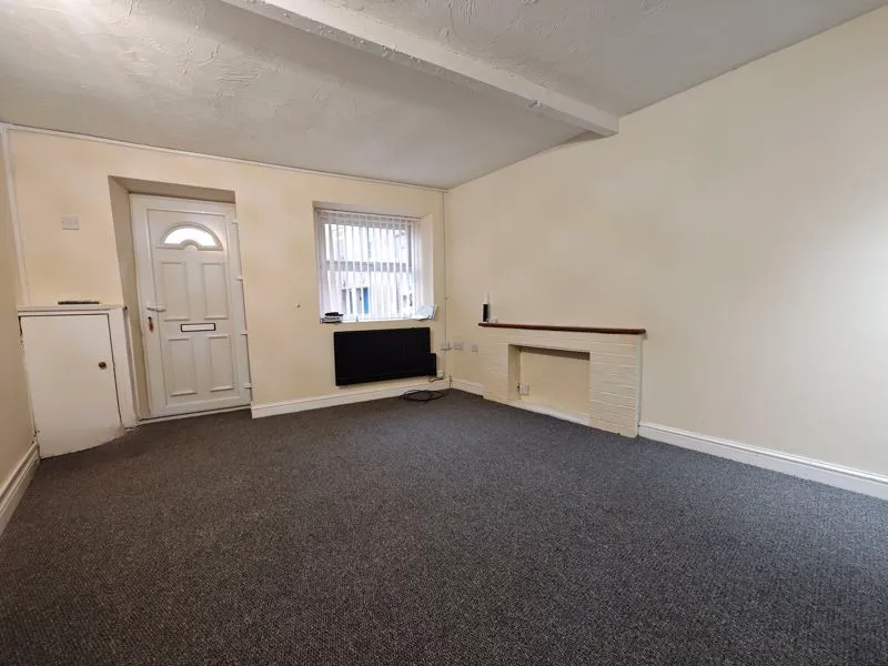 Low Cross Street, Brampton CA8 1NP, photo 3