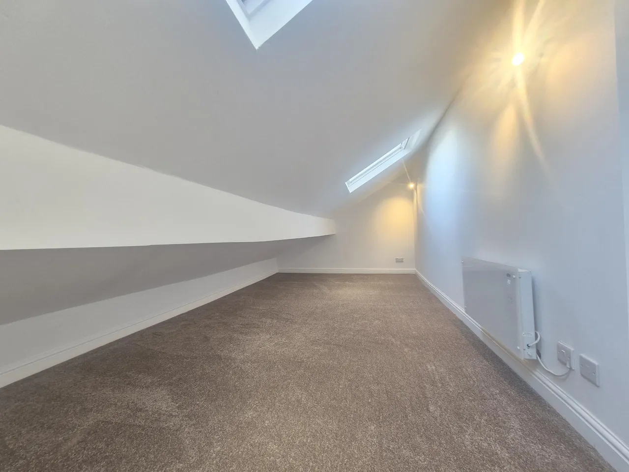 High Street, Stalybridge, SK15, photo 6