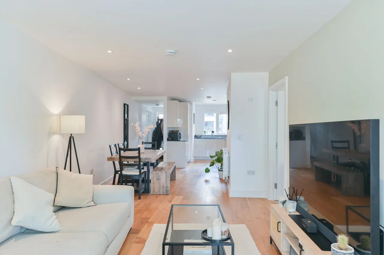 Flat 14, 2 Fairbourne Road, LONDON, photo 4