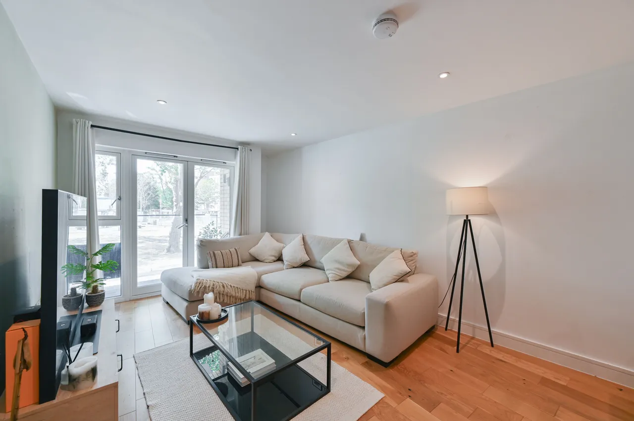 Flat 14, 2 Fairbourne Road, LONDON, photo 3