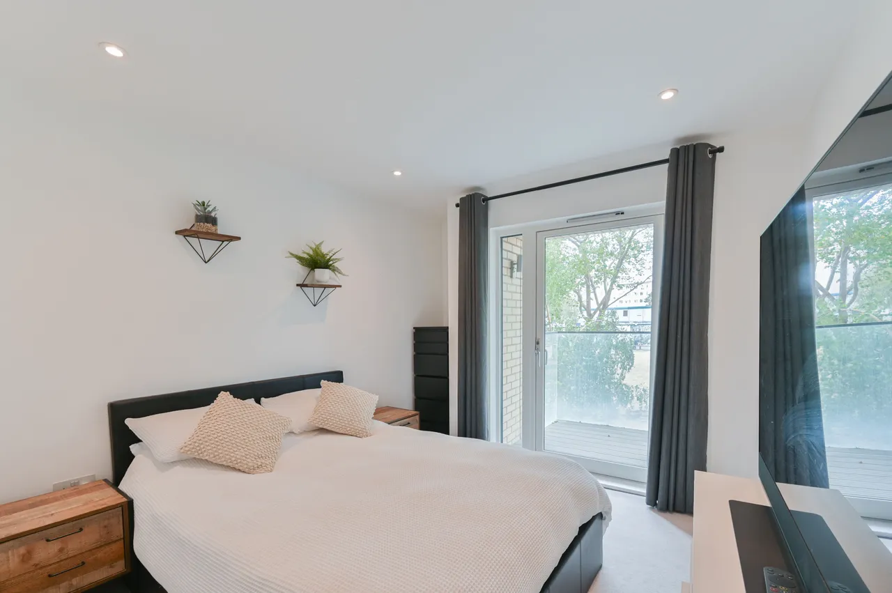 Flat 14, 2 Fairbourne Road, LONDON, photo 9