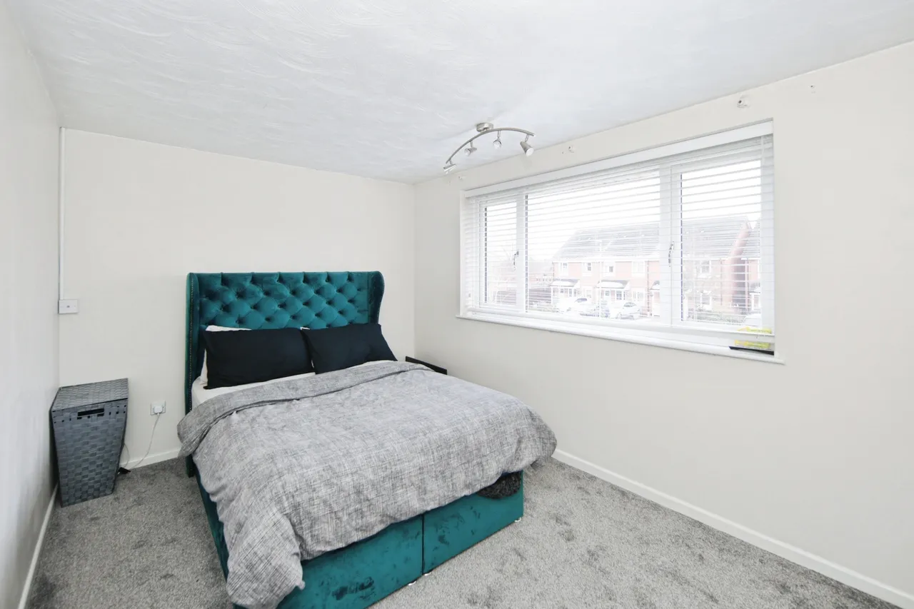 Burnaby Close, Nuneaton, photo 11