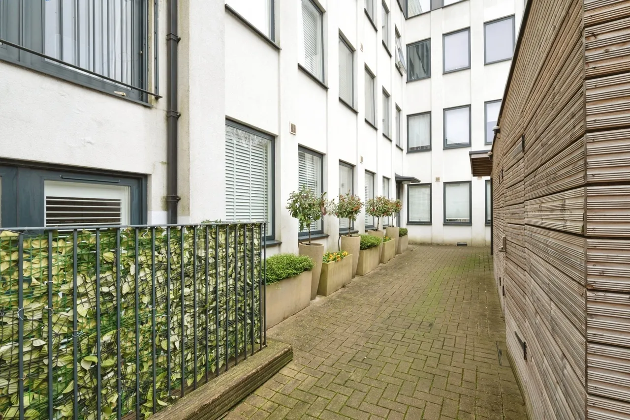 Whytecliffe Road South, Purley, CR8, photo 7