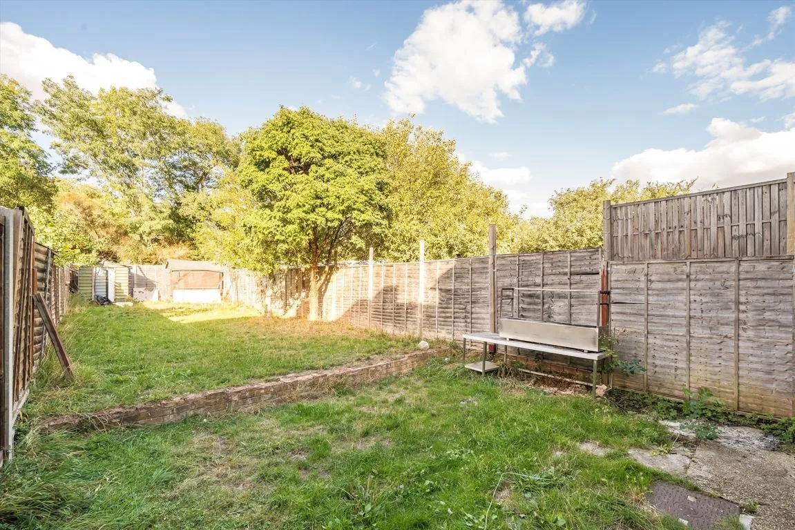Woodhouse Avenue, UB6, photo 7