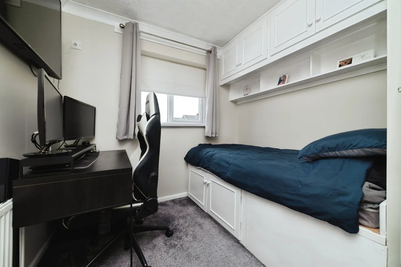Woodhill Close, Anlaby, Hull, photo 12