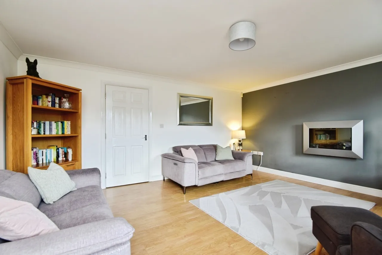 Moorhen Way, Packmoor, Stoke-on-Trent, Staffordshire, ST7, photo 8