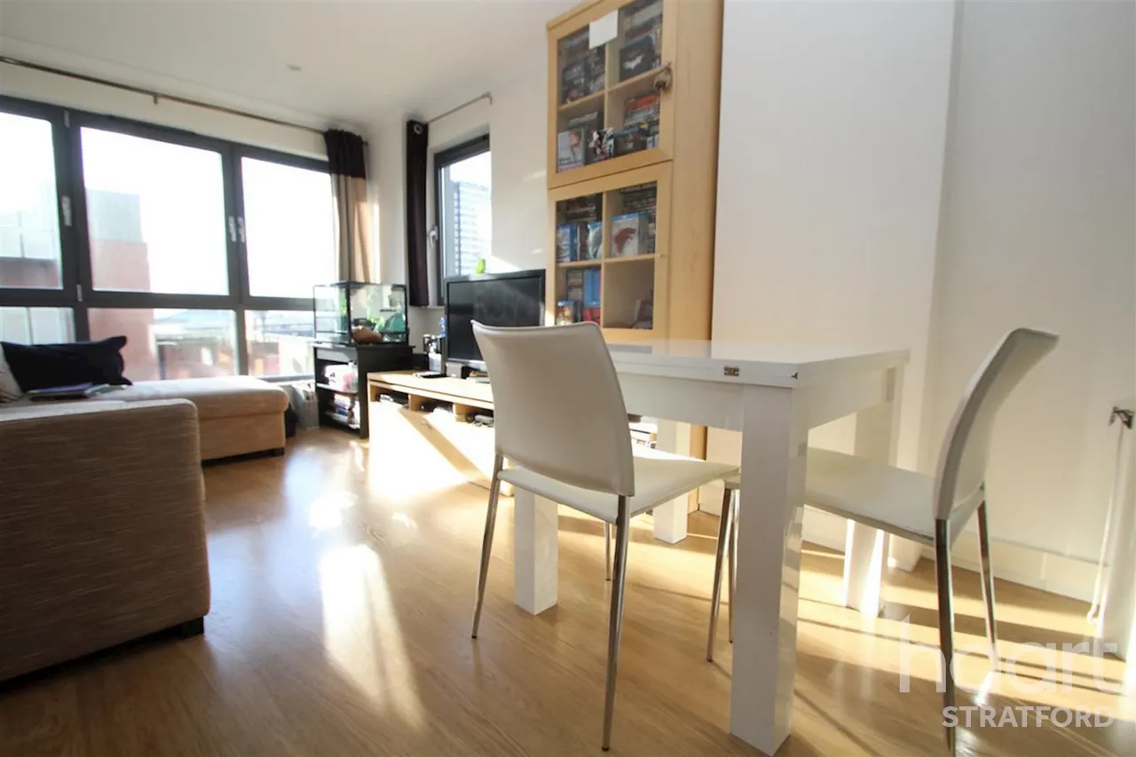 1 bed flat to rent, Edge Apartments, Stratford High Street -, E15