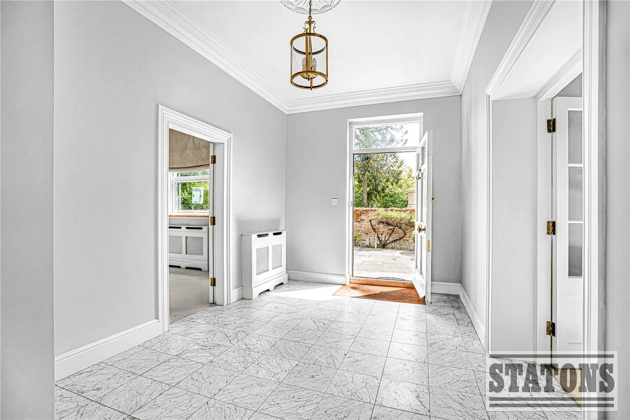 Camlet Way, Hadley Wood, Hertfordshire, EN4 0NX, photo 2