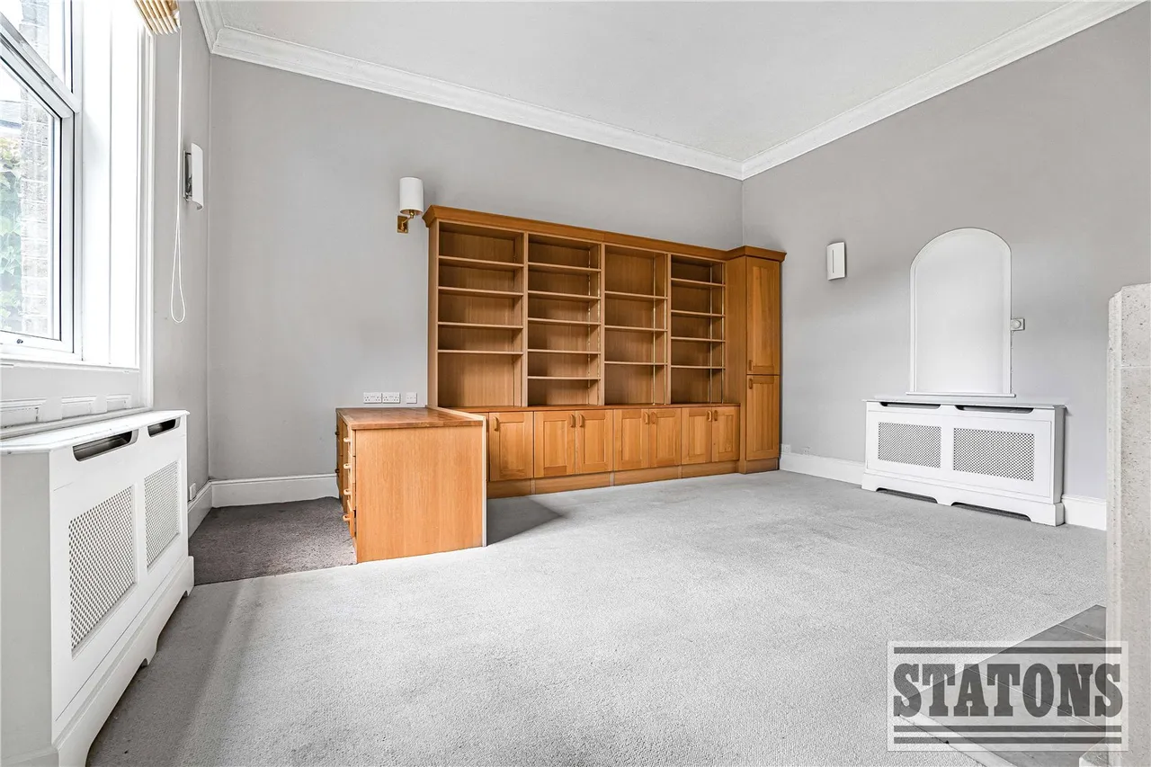 Camlet Way, Hadley Wood, Hertfordshire, EN4 0NX, photo 4