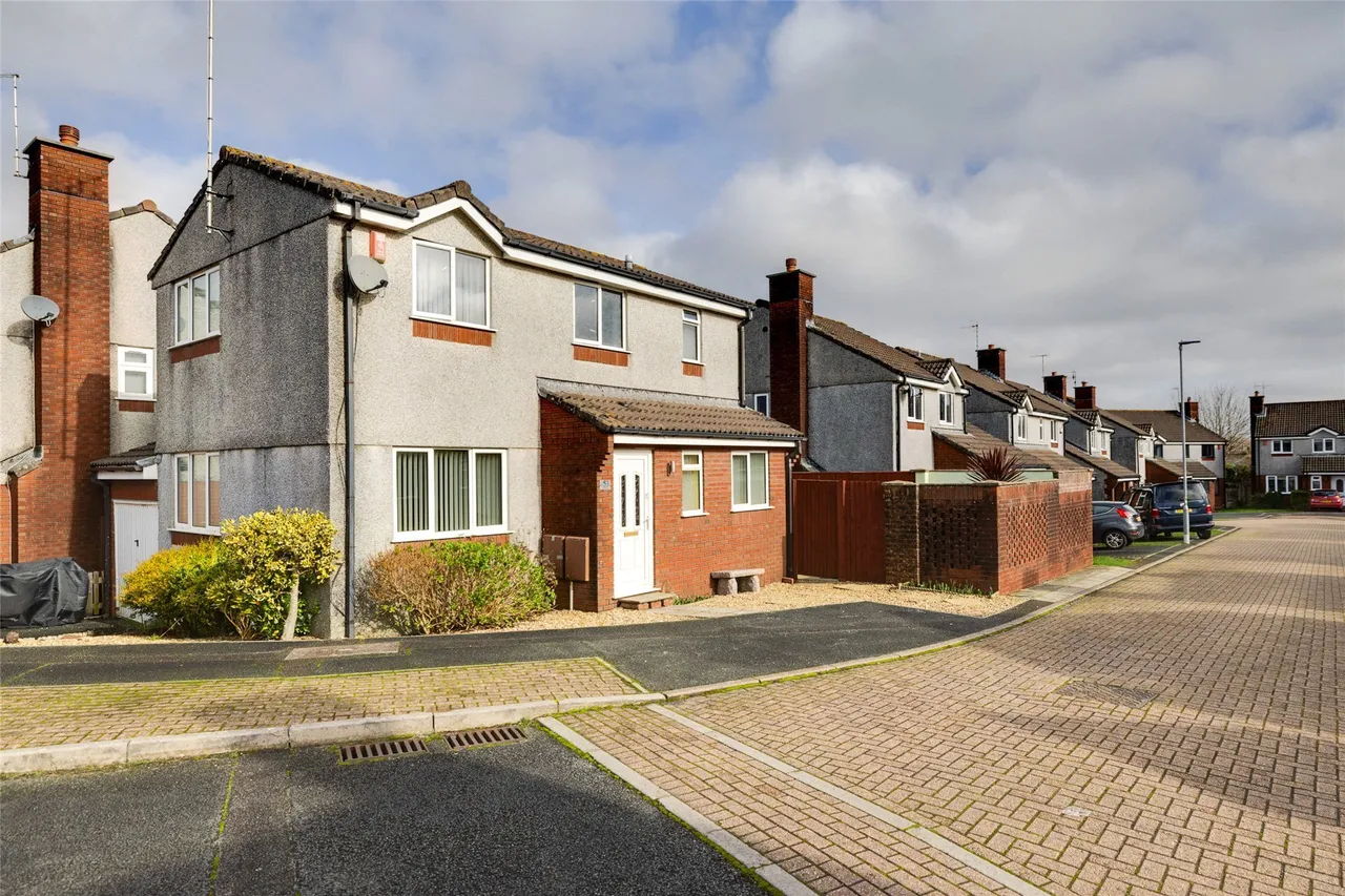 3 bed property for sale, Netton Close, Plymouth, PL9