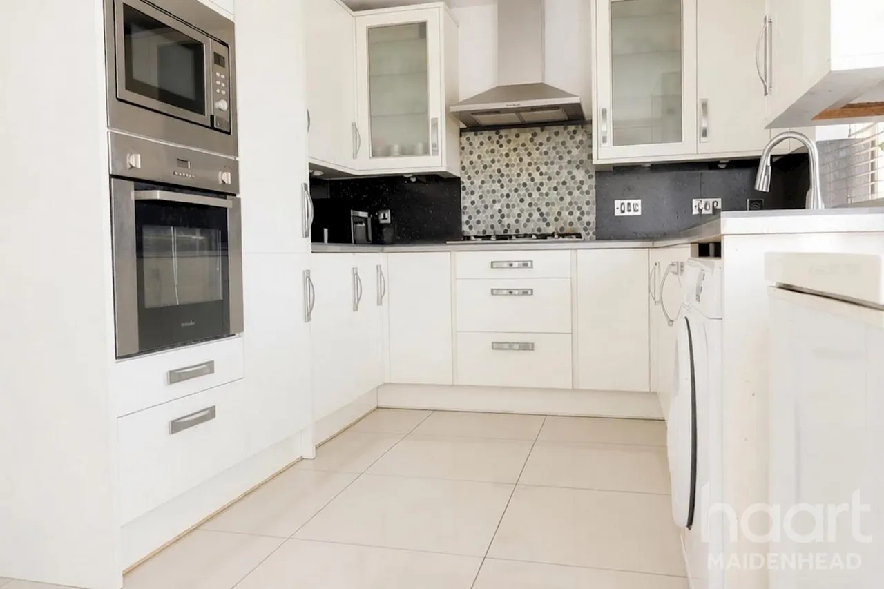 London Road, Slough, SL3, photo 6