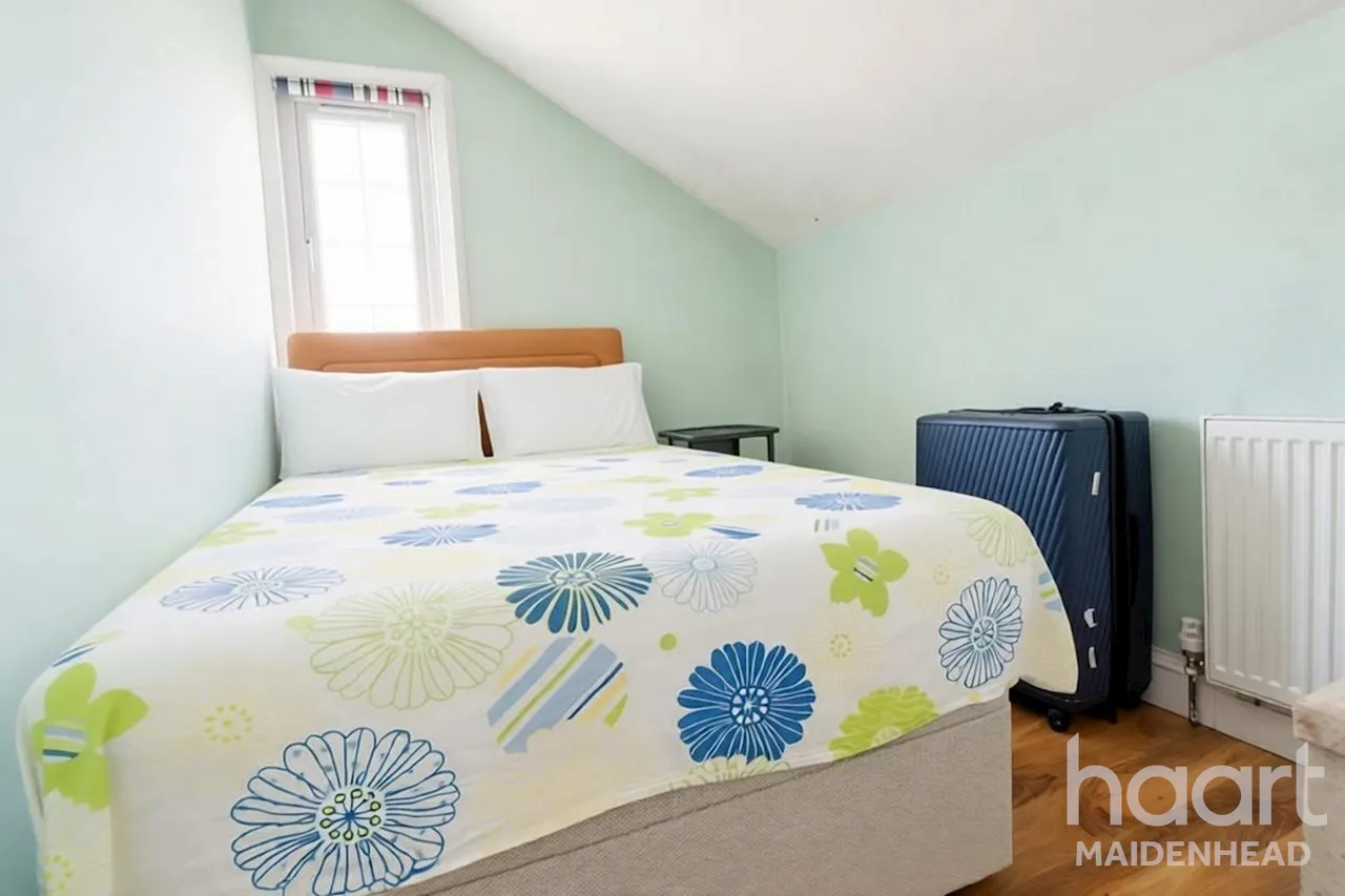 London Road, Slough, SL3, photo 10