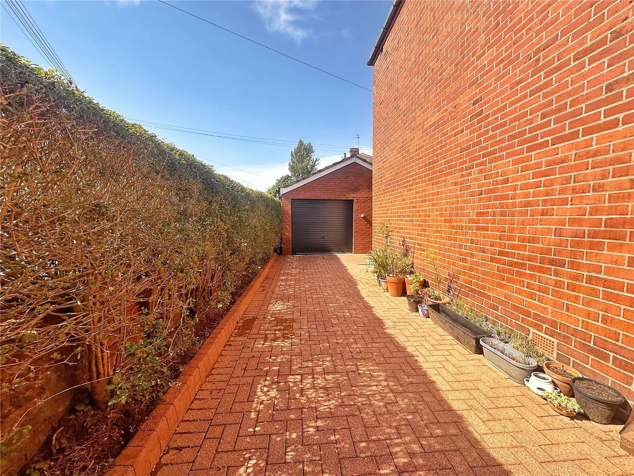 Green Street, Middleton, M24, photo 16