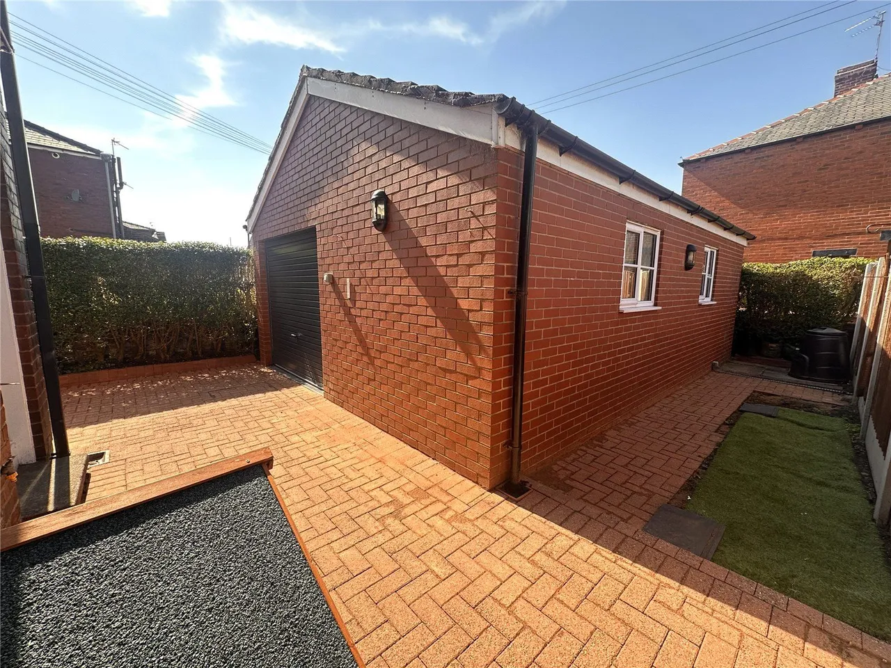 Green Street, Middleton, M24, photo 15