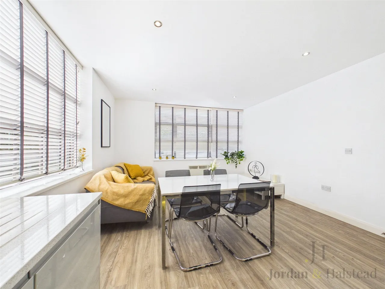 Macclesfield Road, Wilmslow, Cheshire, SK9 1BZ, photo 4
