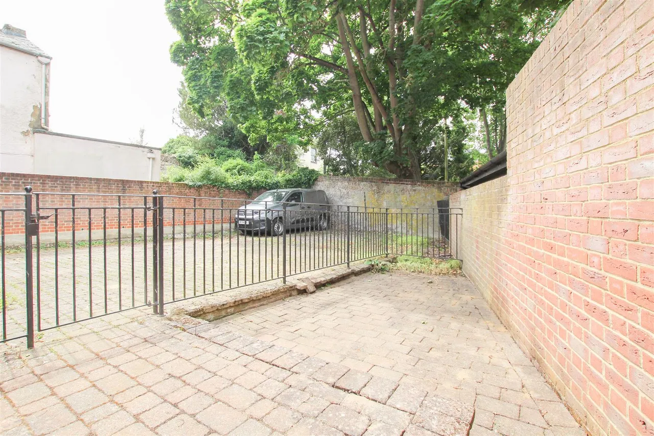 Fairycroft Road, Saffron Walden, CB10, photo 11