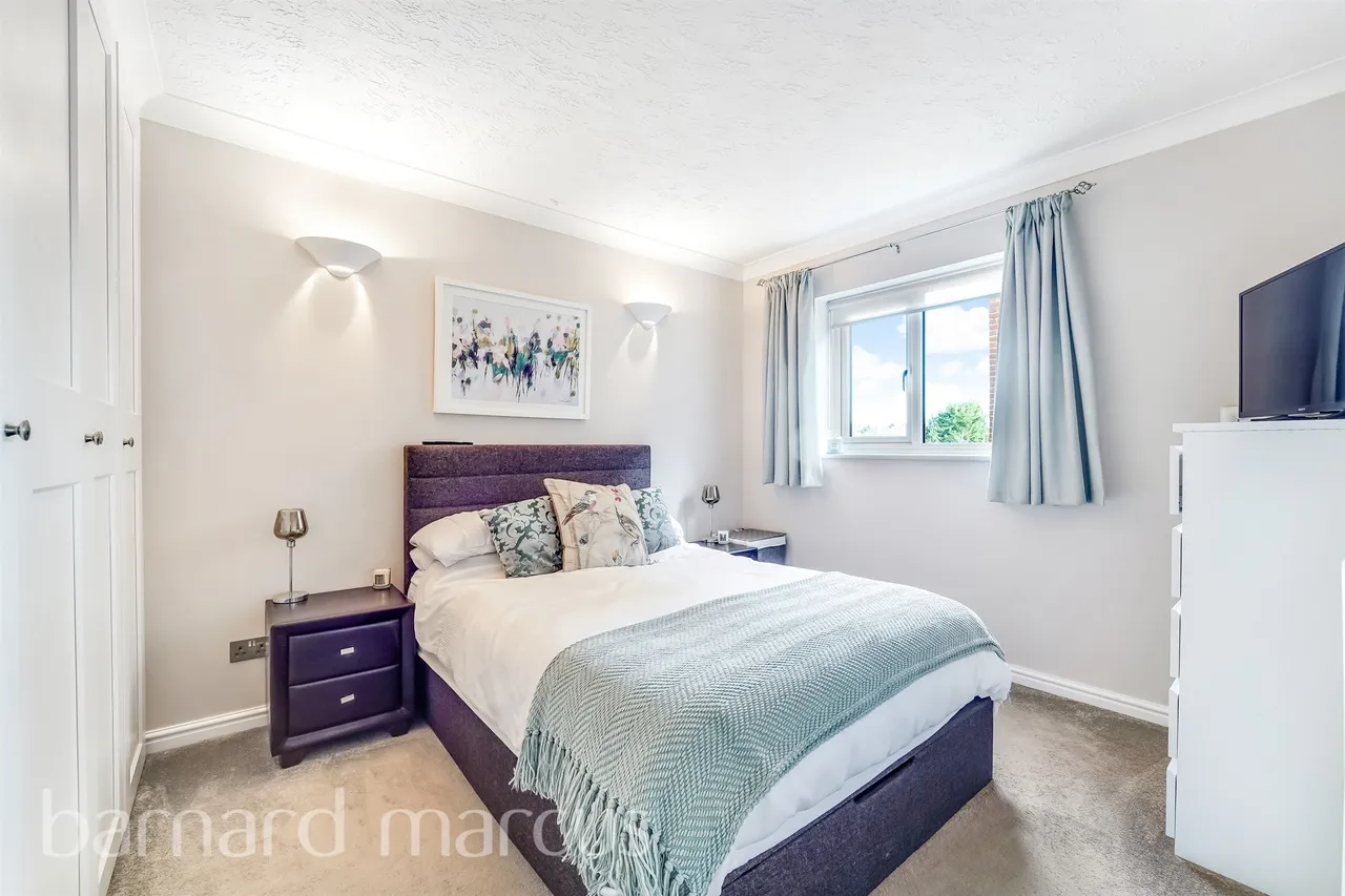 Rembrandt Court, Epsom, photo 4