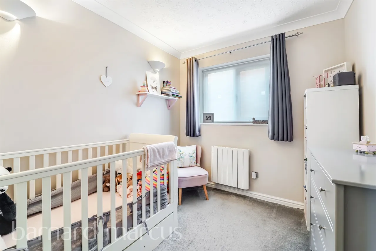Rembrandt Court, Epsom, photo 5