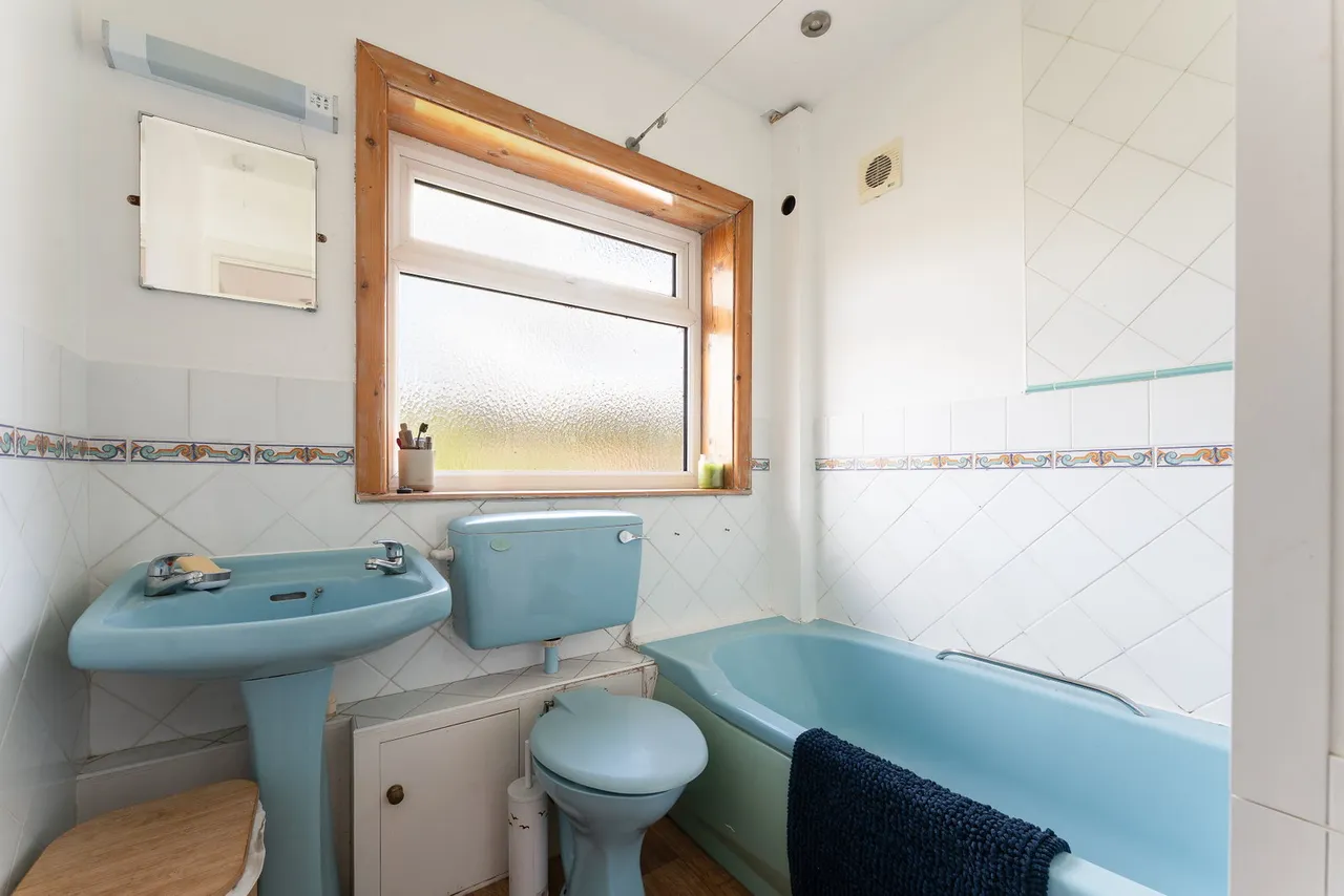 Lower Road, Quidhampton, SP2, photo 15