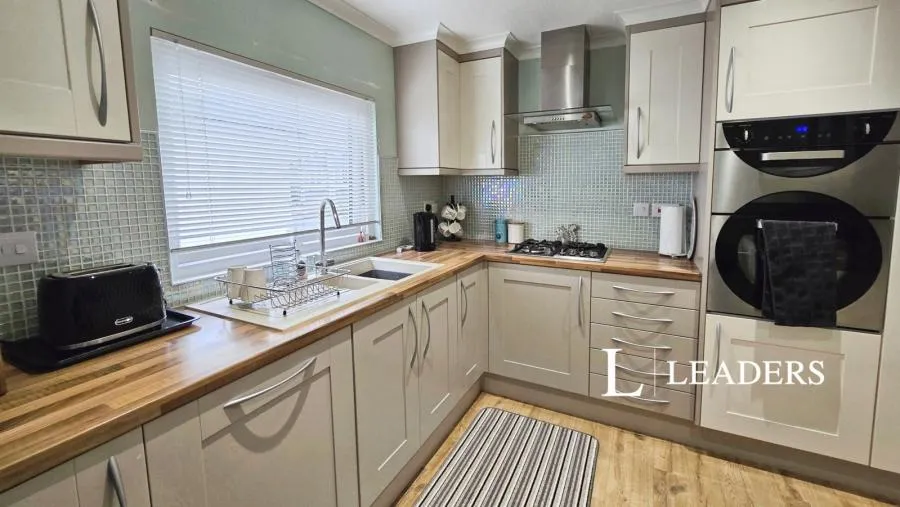 Ebrington Close, Leedons Park, WR12, photo 12