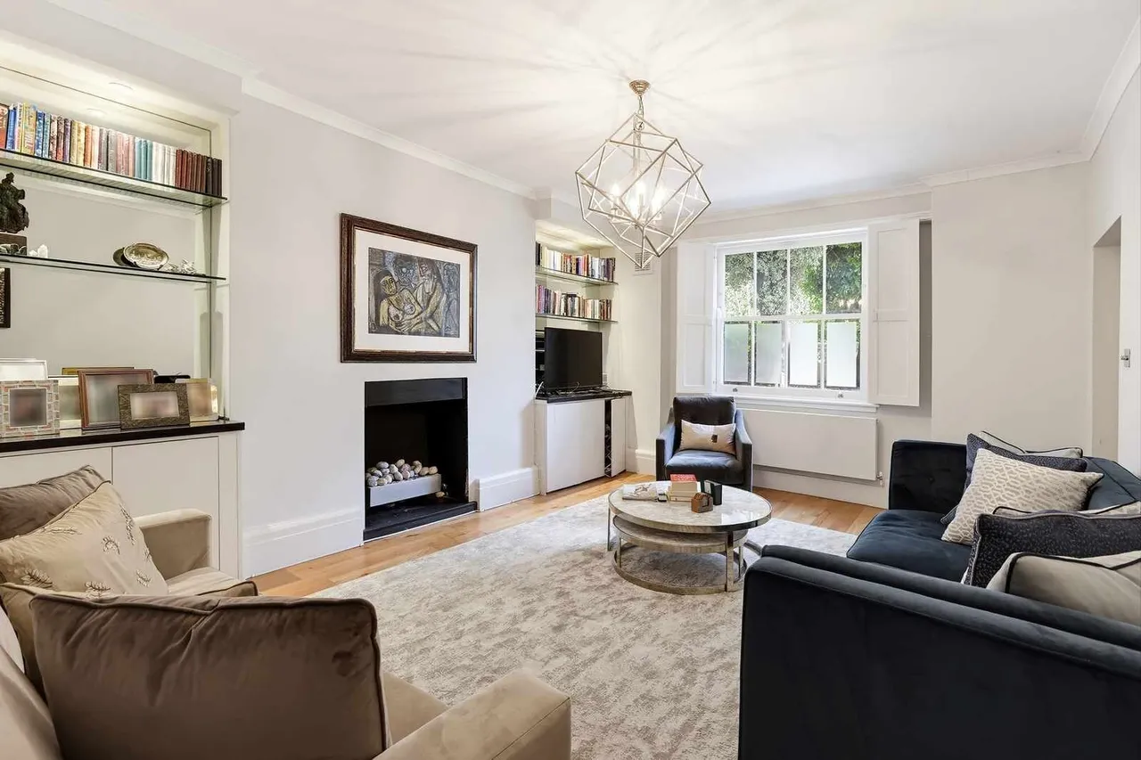 Pembridge Villas, Notting Hill, W11, photo 2