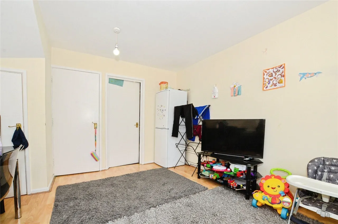 Mill Street, Luton, Bedfordshire, LU1, photo 8