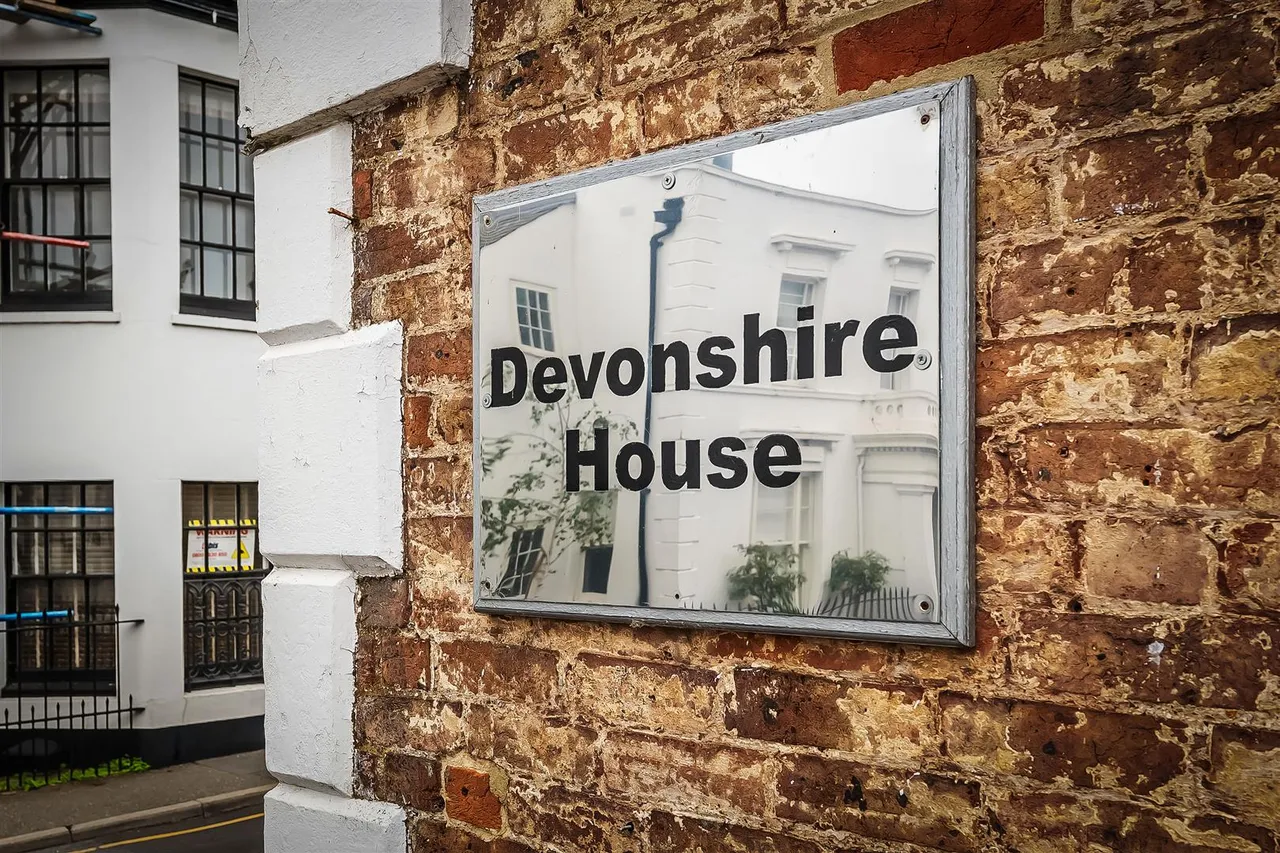 Church Street, Leatherhead, KT22, photo 15