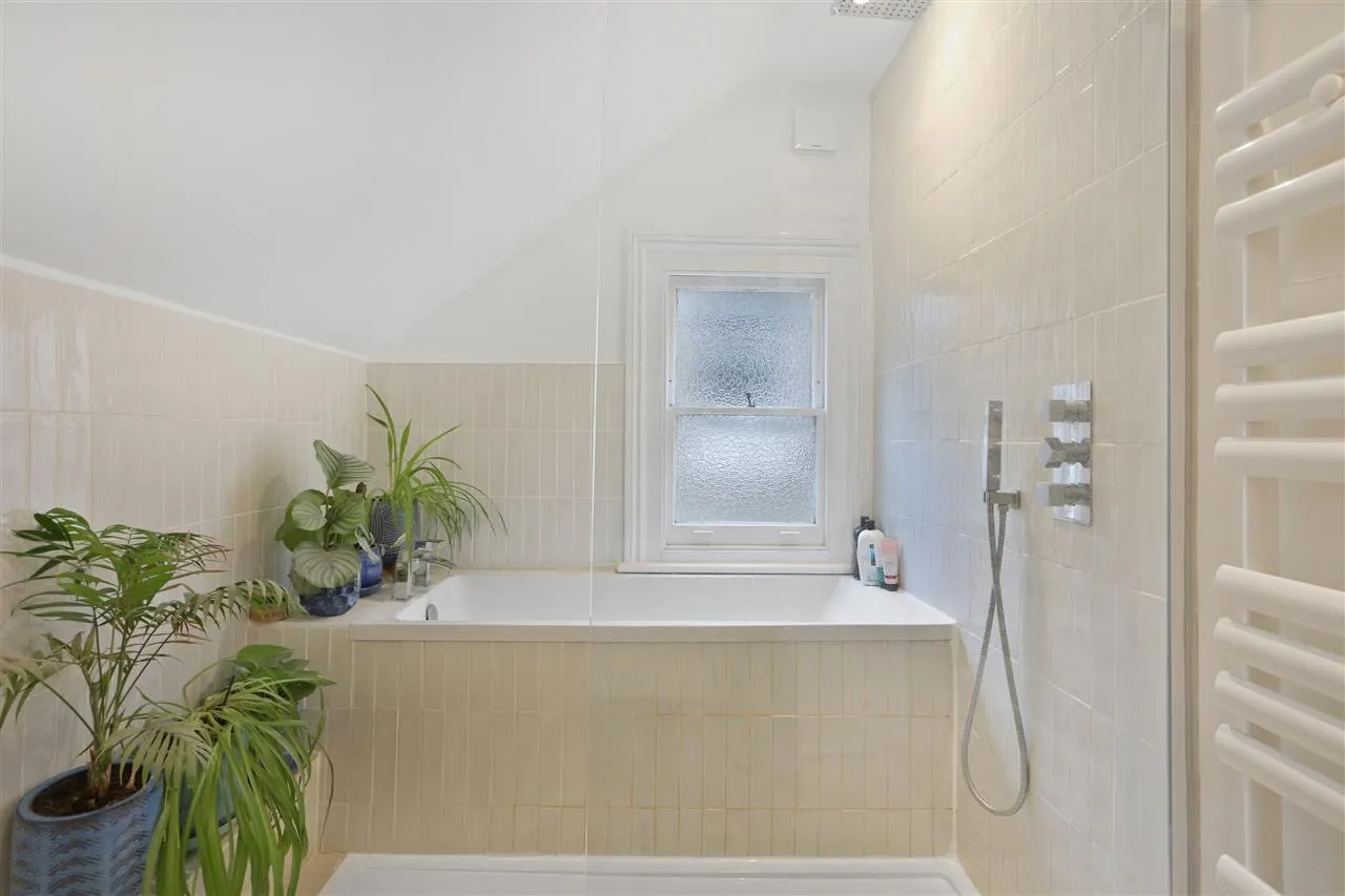 Lady Margaret Road, London, photo 11