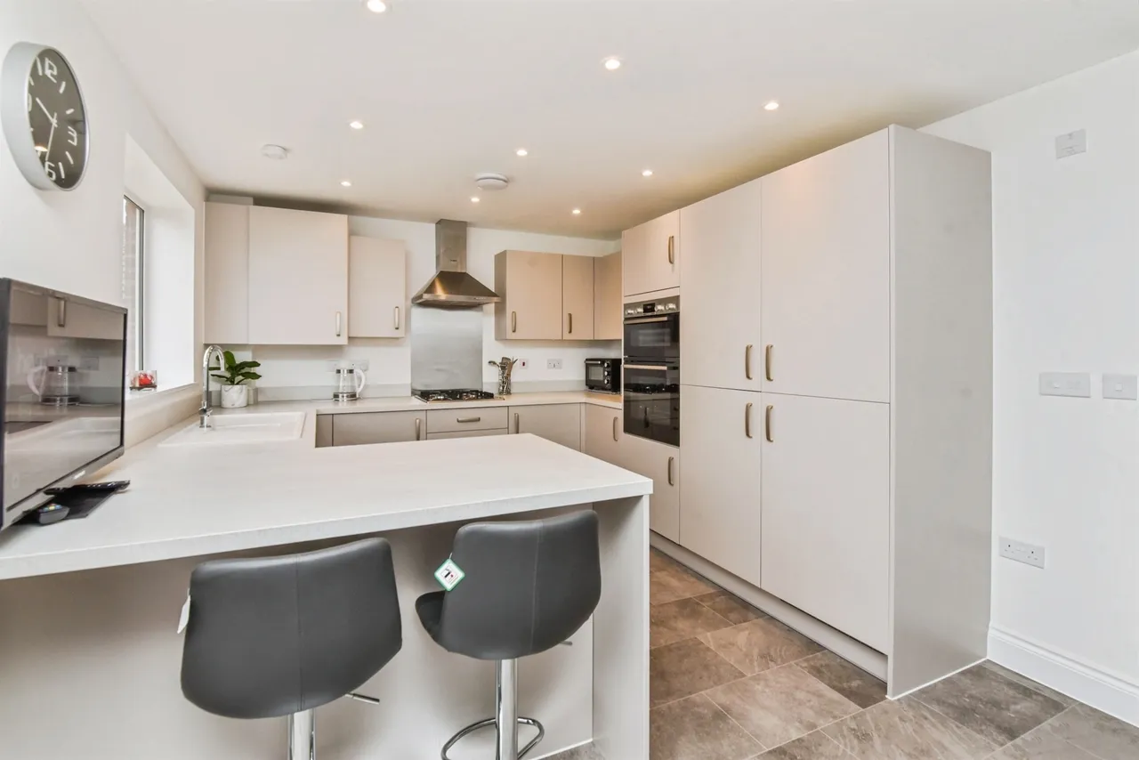 Bodenham Lane, Harnham, SALISBURY, photo 5