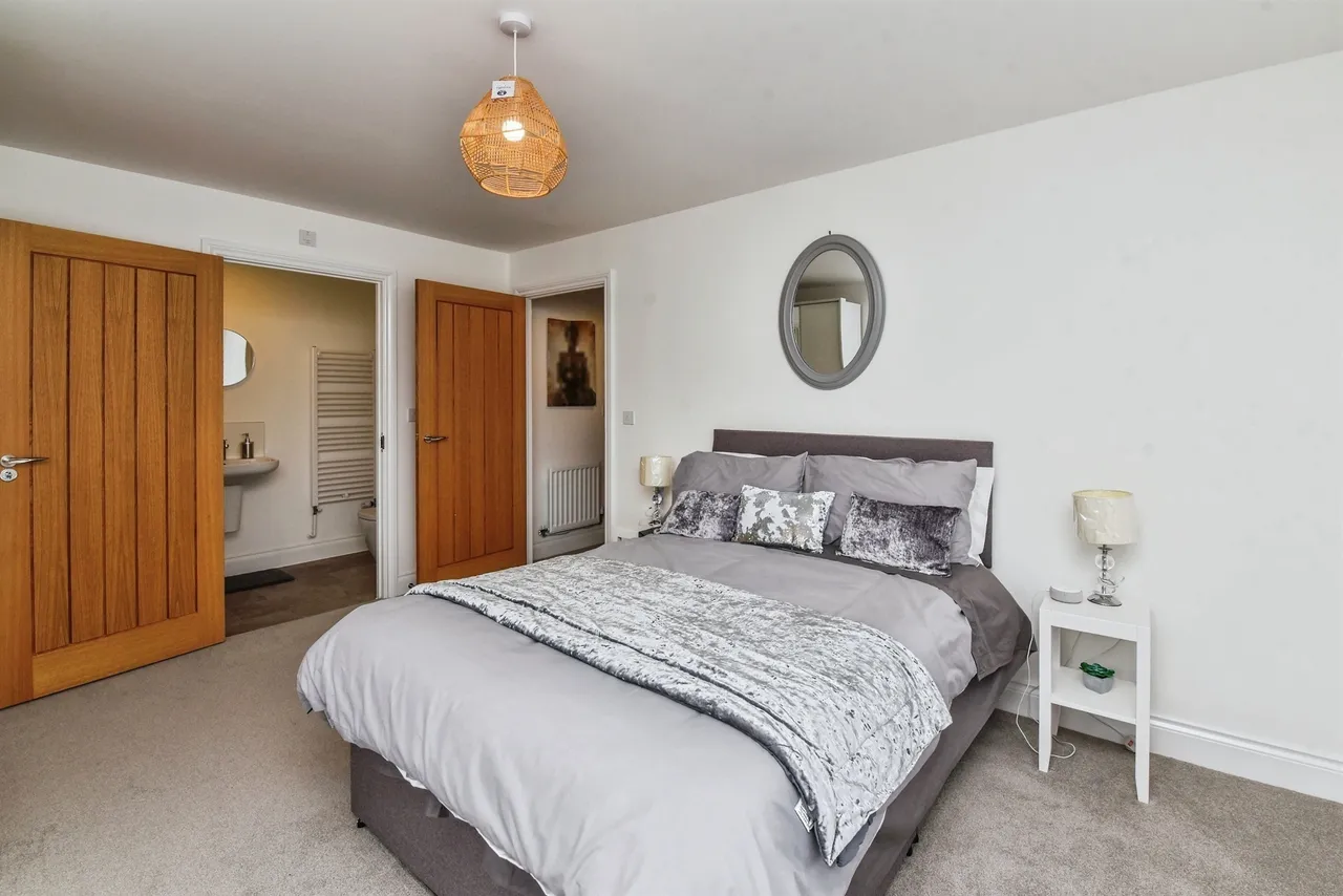 Bodenham Lane, Harnham, SALISBURY, photo 8