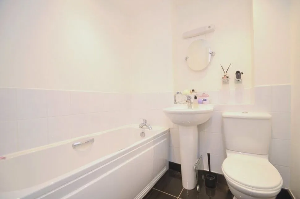 Reservoir Road, Kettering, Northamptonshire, NN16, photo 6